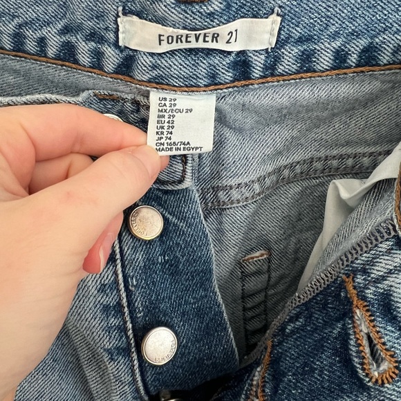 Forever 21 Jeans - Picture 4 of 4